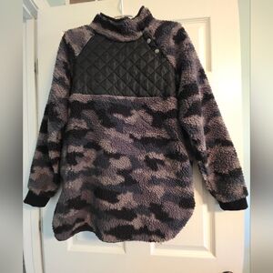 Natural Reflections Charcoal and Black Camo Sherpa